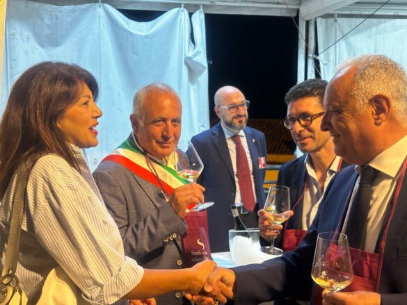 VINI: sull’Etna è in arrivo VINIMILO 2024, evento per wine expert e wine lovers, fra masterclass e festa di piazza